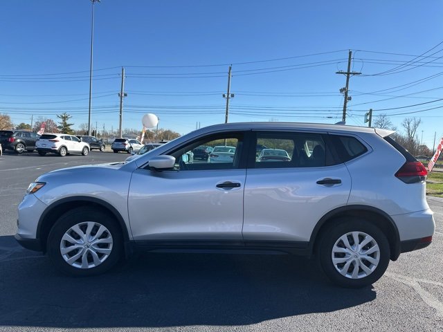 Used 2018 Nissan Rogue S image 4