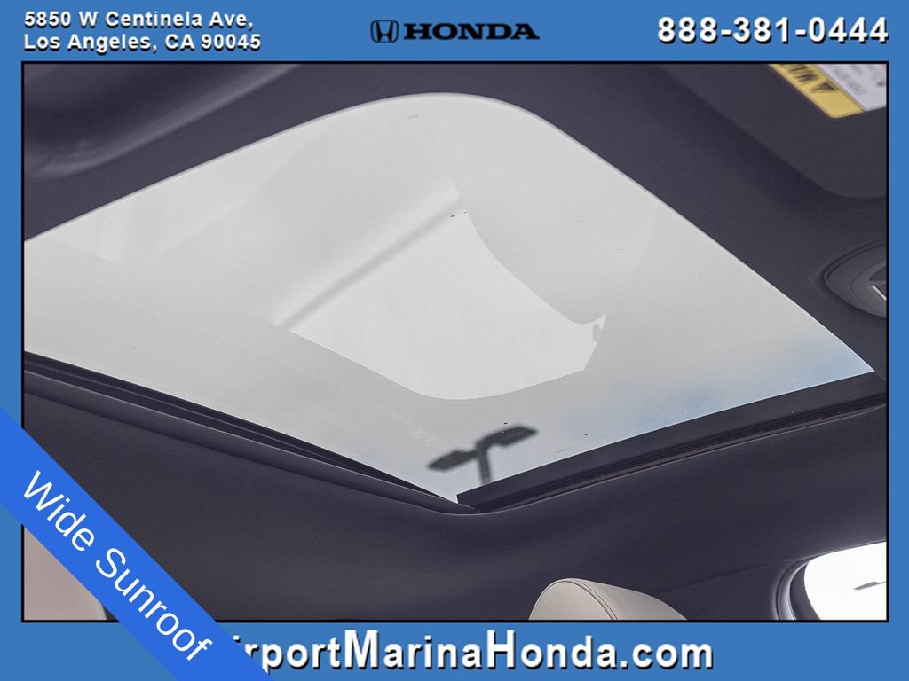 Used 2023 Genesis G70 2.0T w/ Sport Prestige Package RWD image 6