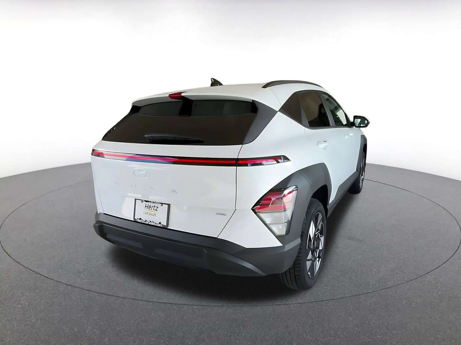 Used 2025 Hyundai Kona SEL image 14