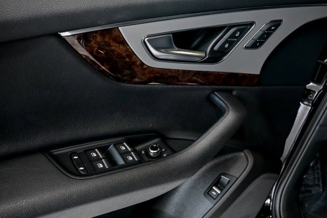 Used 2019 Audi Q7 2.0T Premium w/ Cold Weather Package image 16