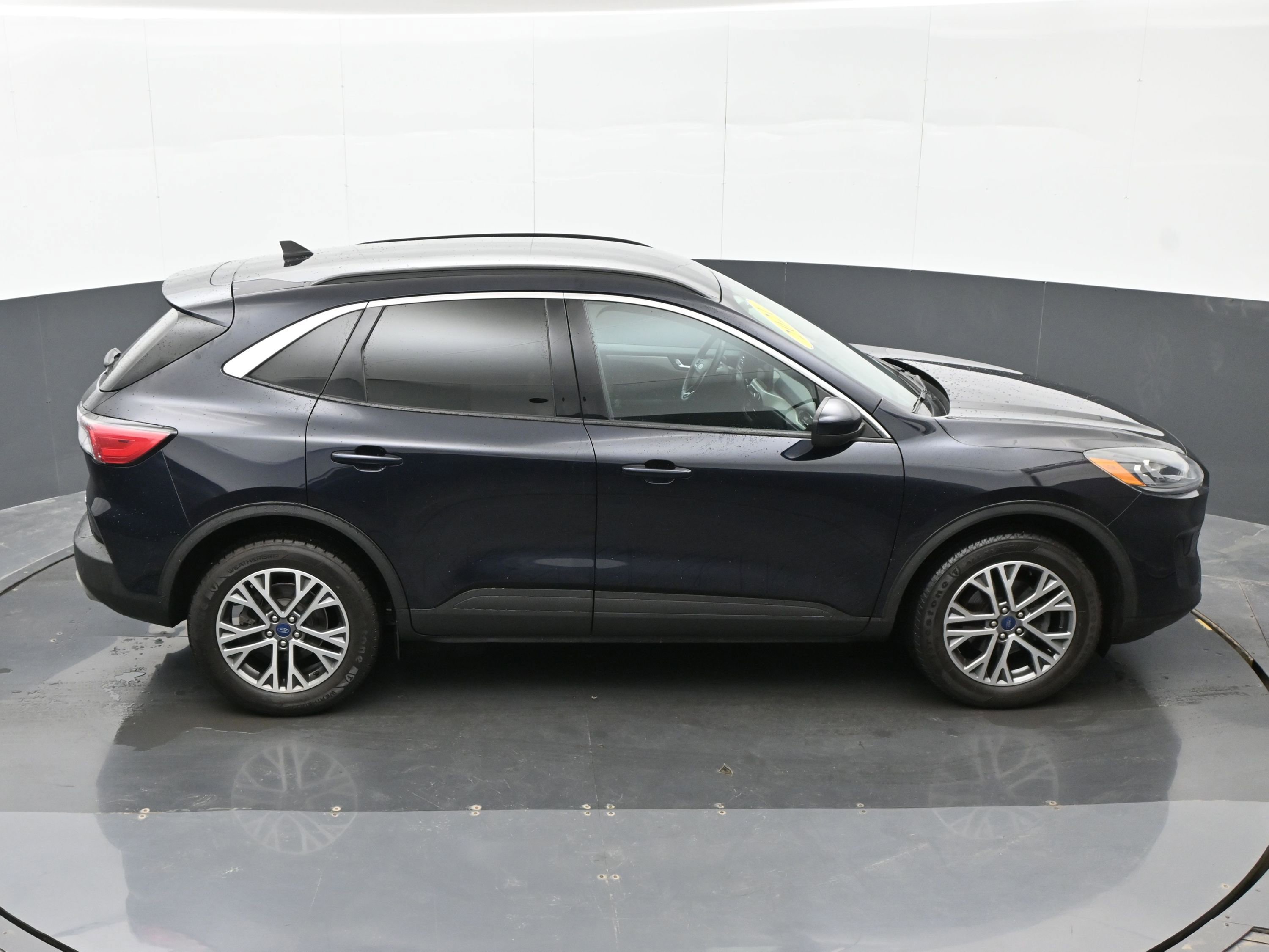 Used 2021 Ford Escape SEL image 37