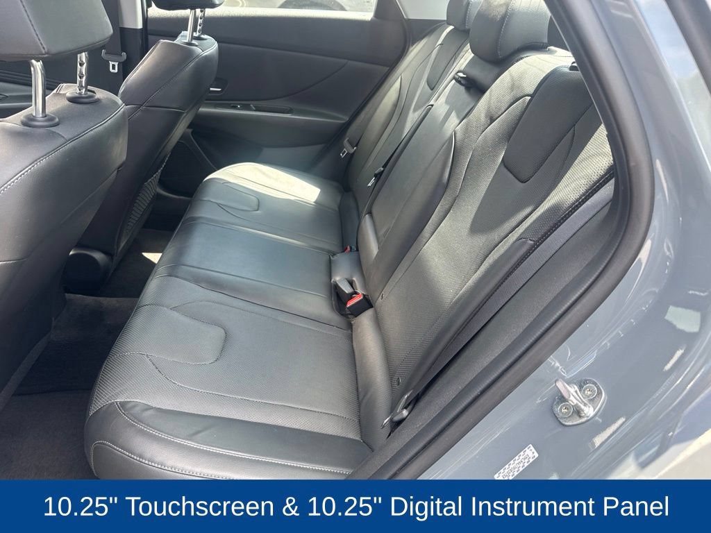 Used 2023 Hyundai Elantra Limited w/ Cargo Package FWD image 12