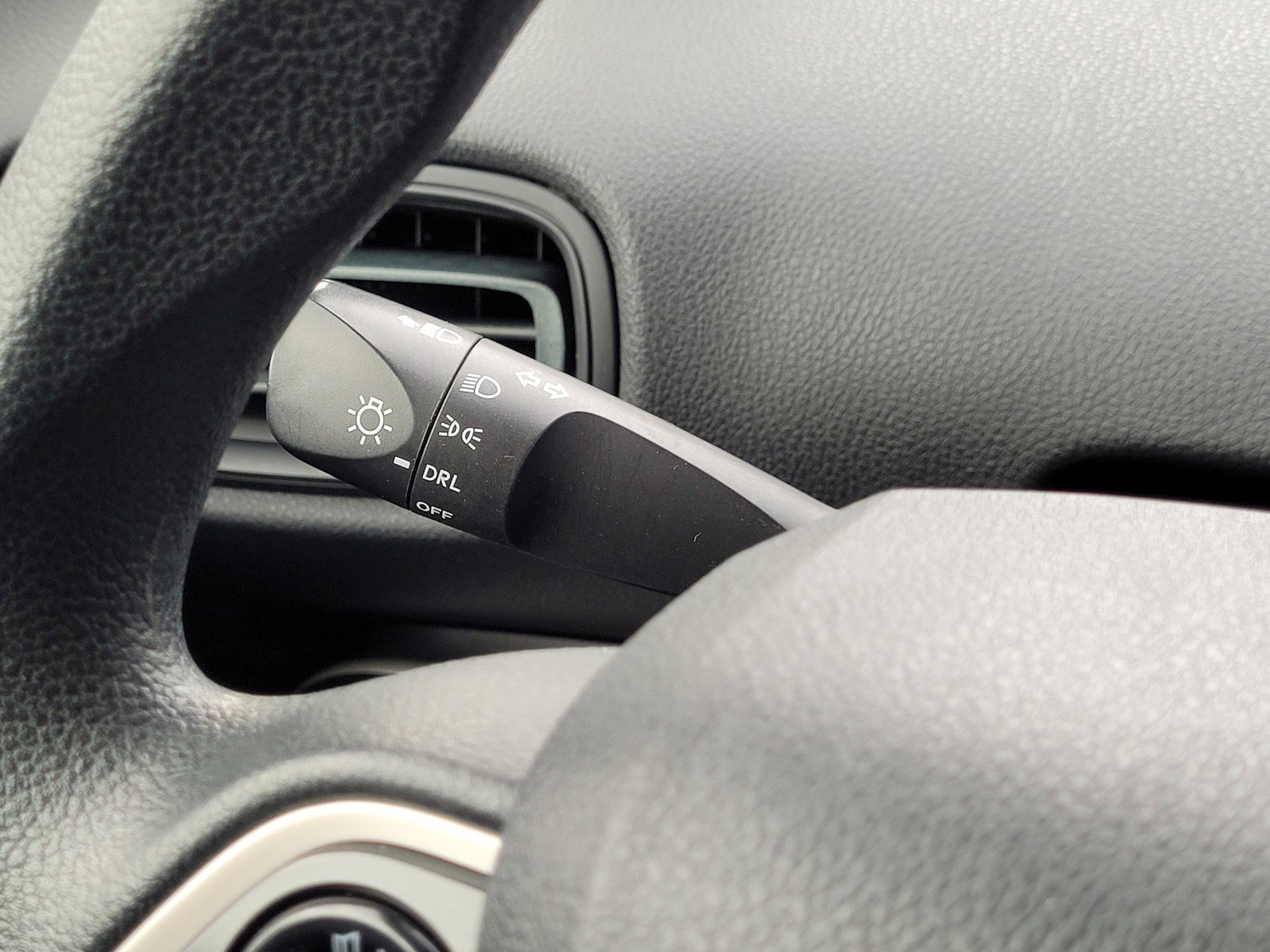 Used 2017 Toyota Prius Two image 21