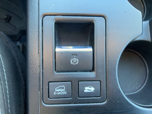 Used 2017 Subaru Outback 2.5i Premium AWD/4WD image 5