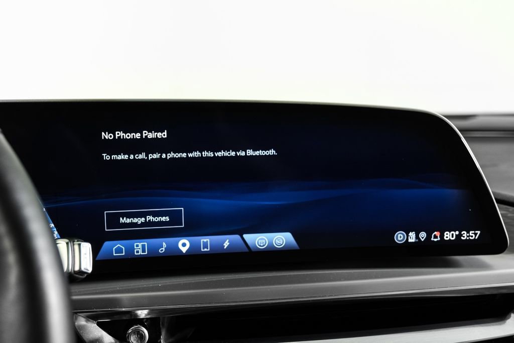 Used 2023 Cadillac Lyriq 2WD image 29