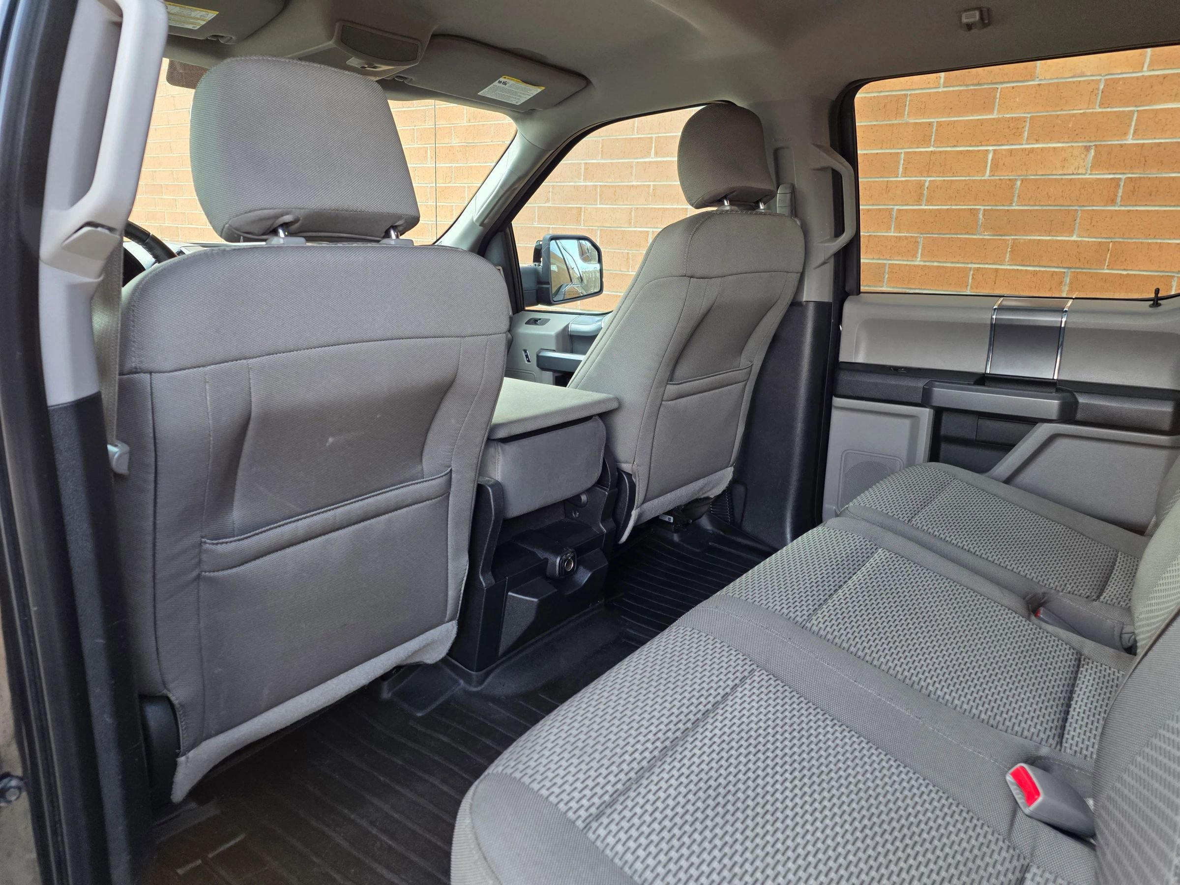 Used 2015 Ford F150 XLT w/ Equipment Group 302A Luxury image 16