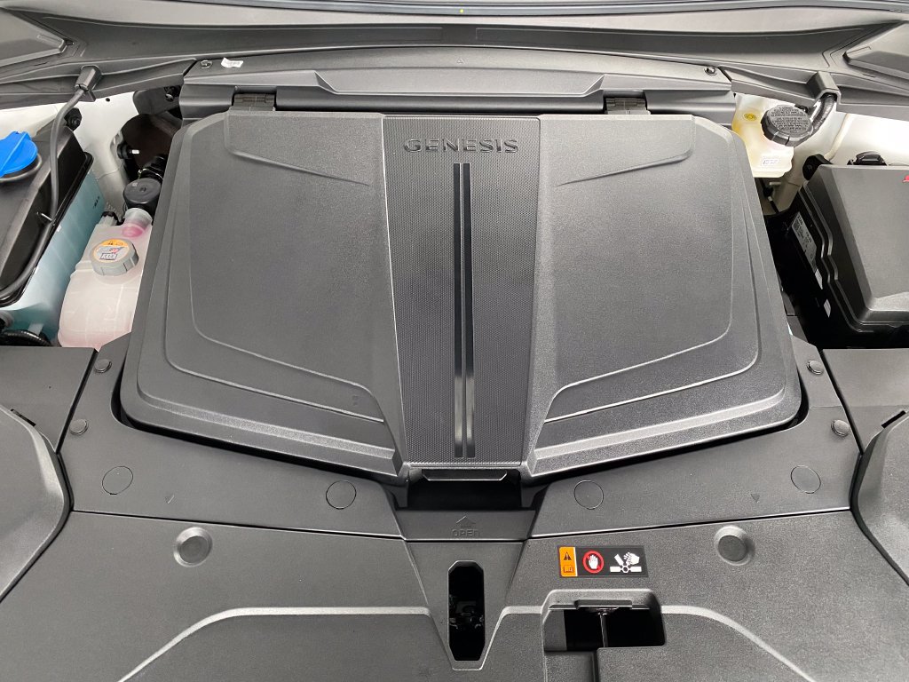 New 2027 Genesis GV60 AWD image 10