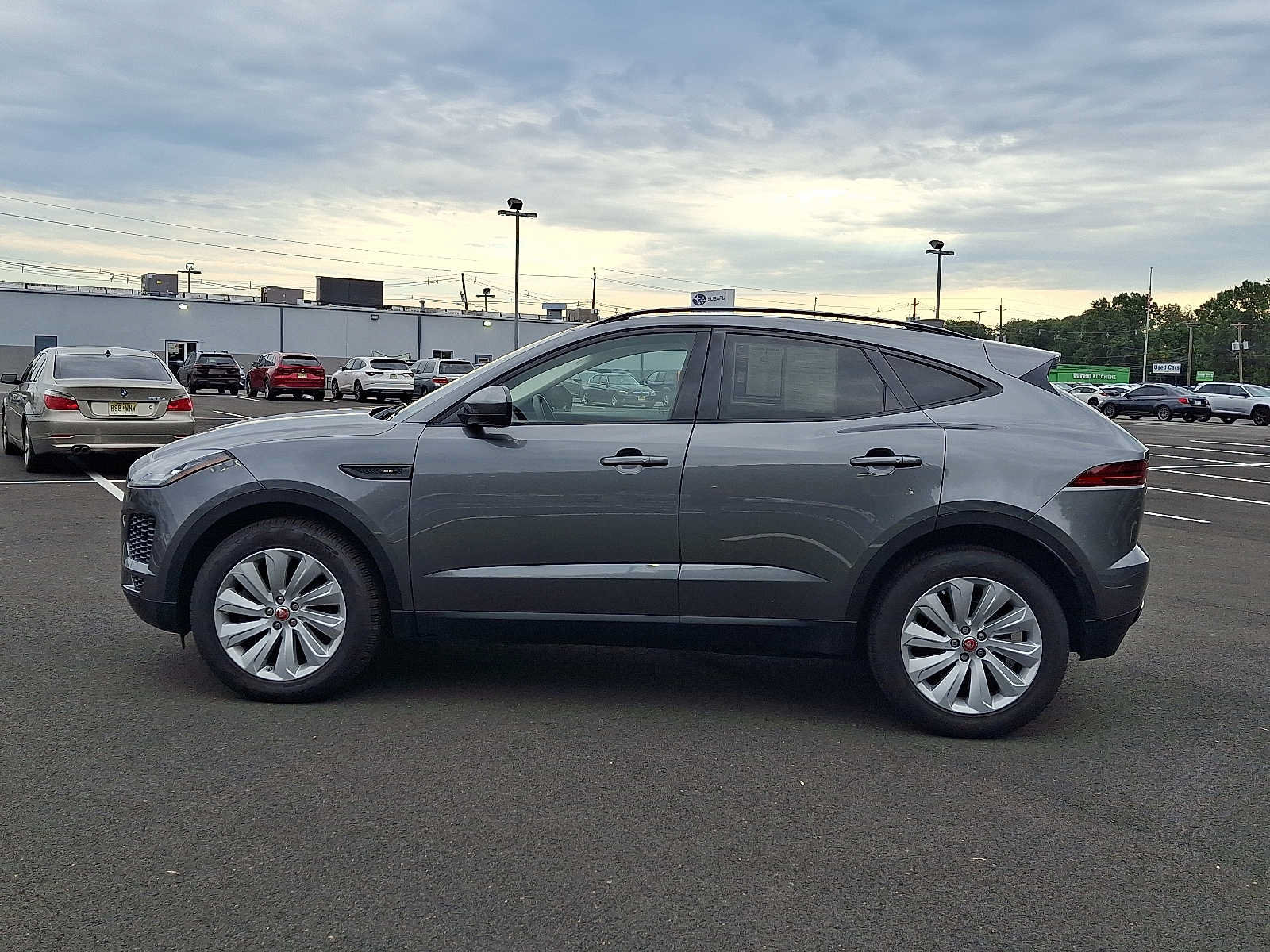 Used 2020 Jaguar E-PACE SE AWD/4WD image 4