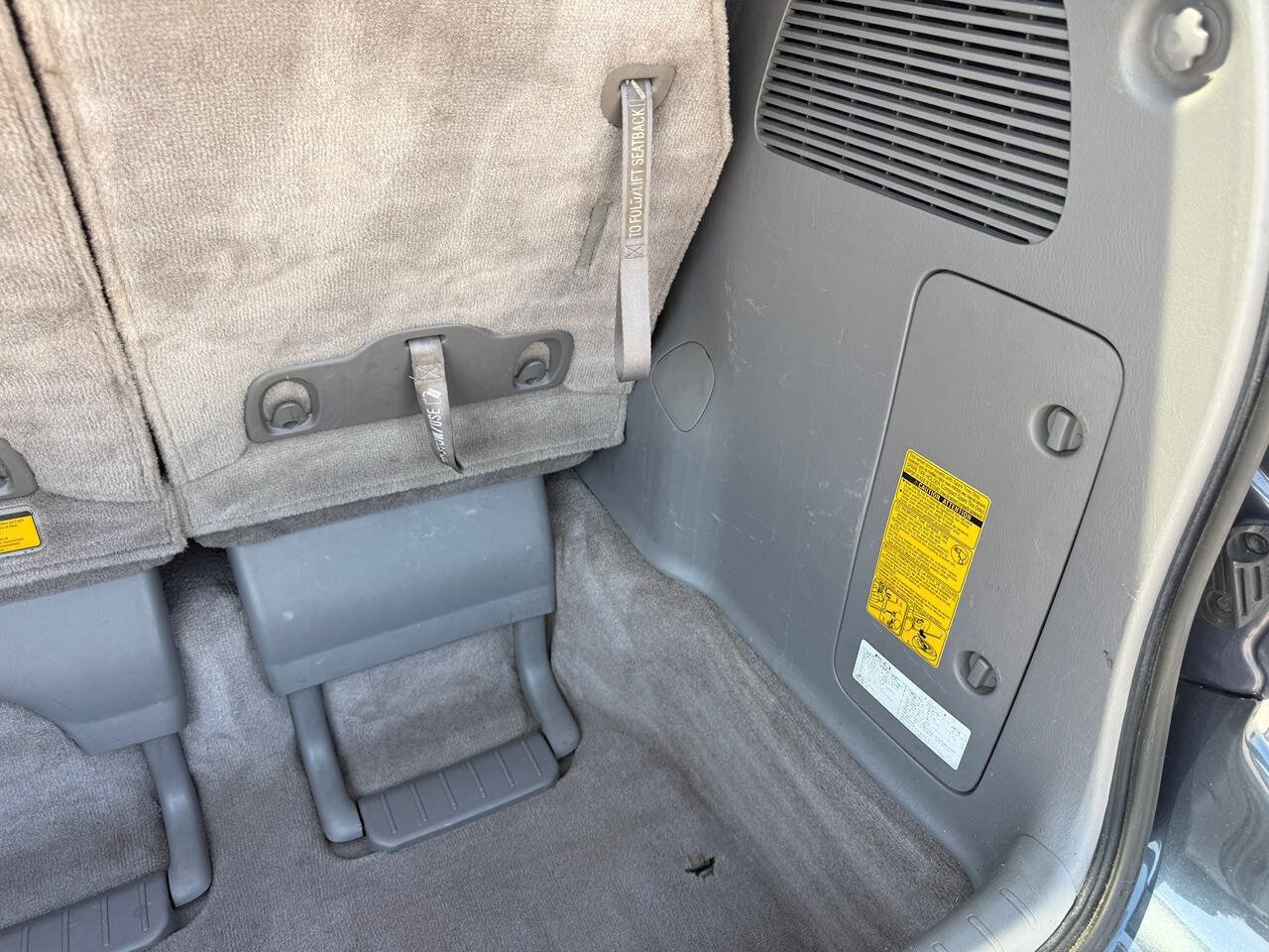 Used 2008 Toyota Sienna LE FWD image 28