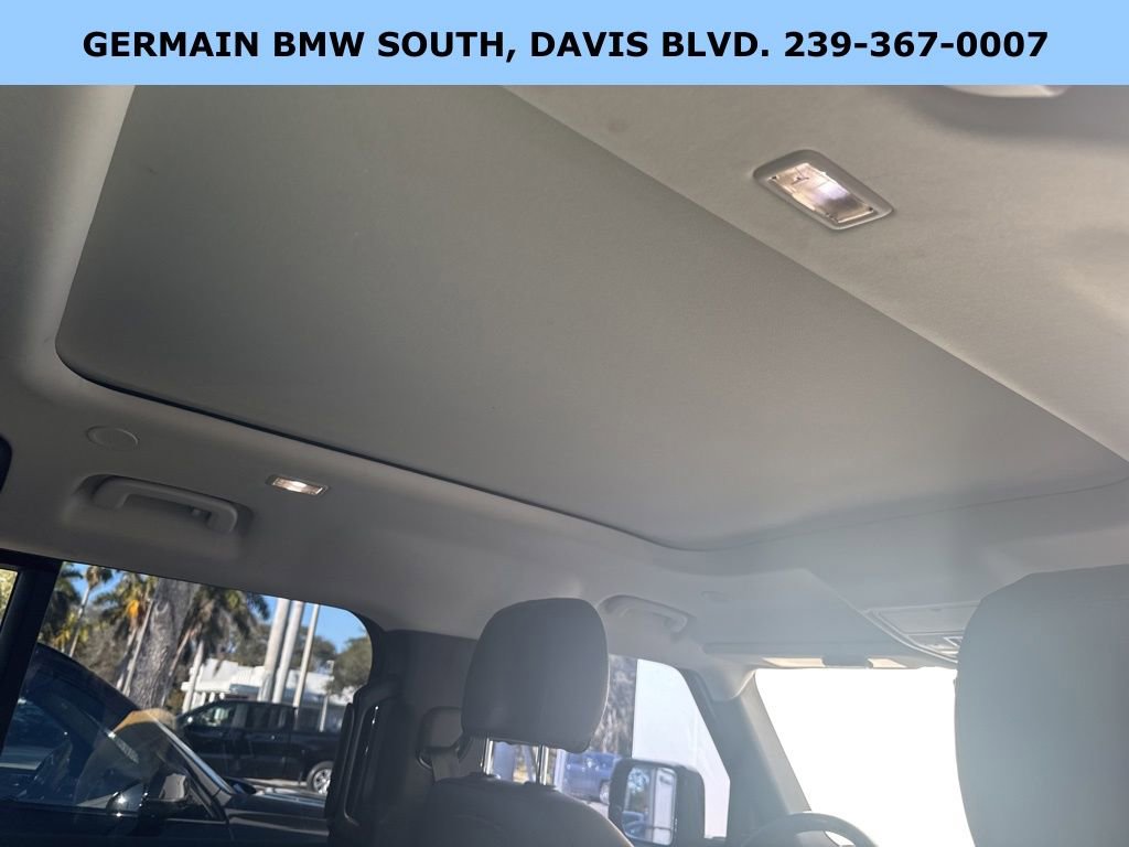 Used 2020 Land Rover Defender 110 SE image 22