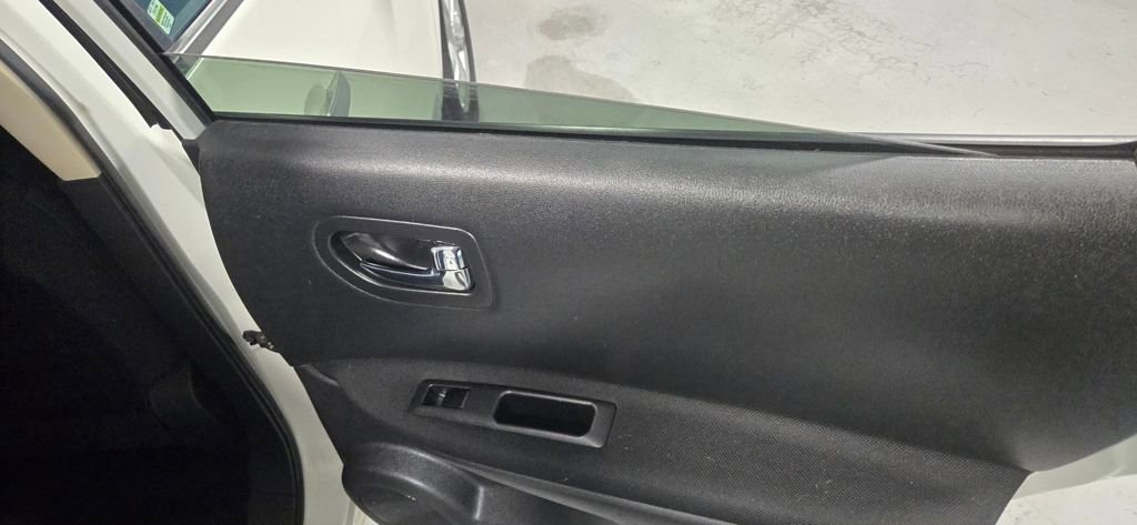 Used 2015 Nissan Rogue S w/ Convenience Package image 20