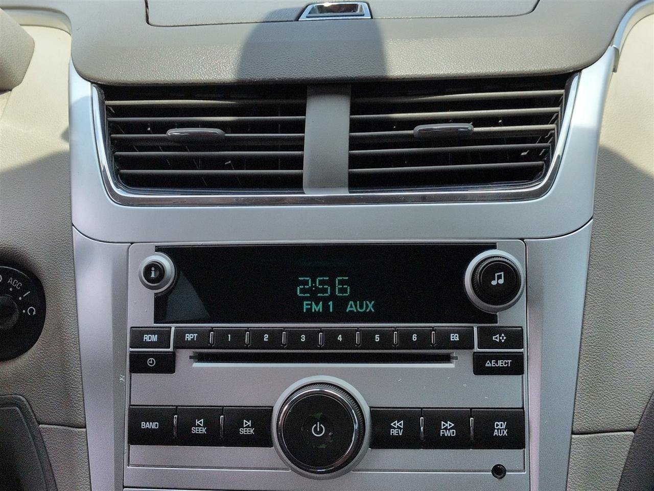 Used 2011 Chevrolet Malibu LS FWD image 21
