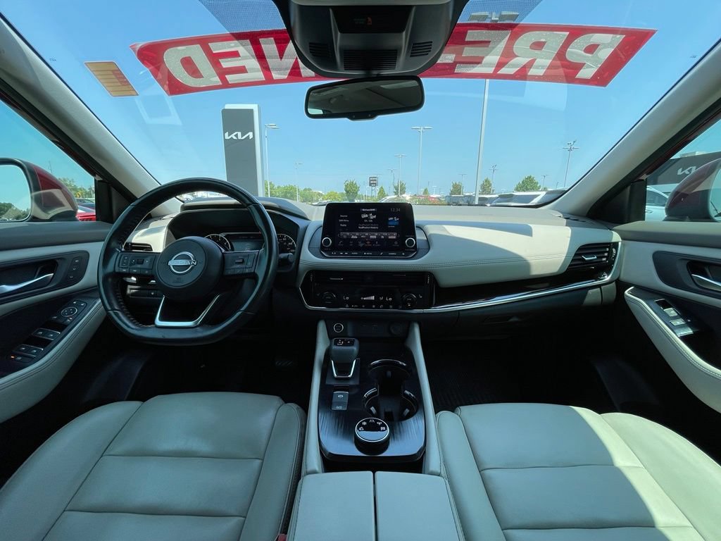 Used 2023 Nissan Rogue SL AWD/4WD image 29