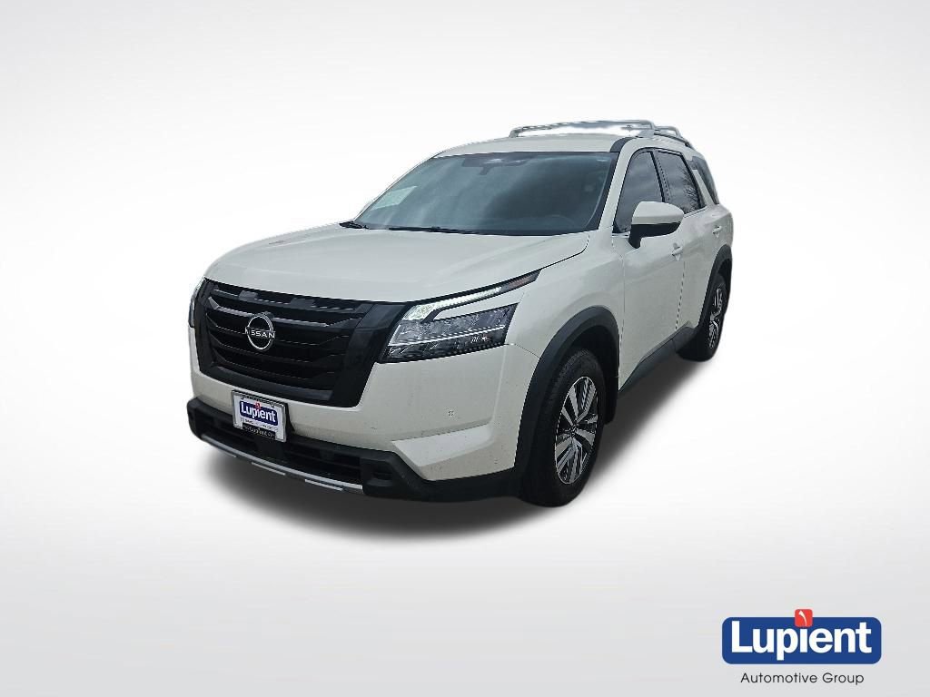 Used 2024 Nissan Pathfinder SL w/ Black Appearance Package FWD image 1