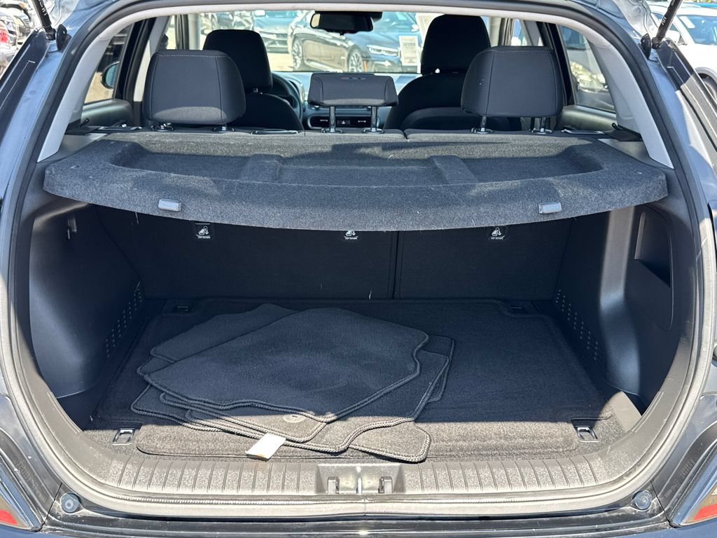 Used 2023 Hyundai Kona SE FWD image 13