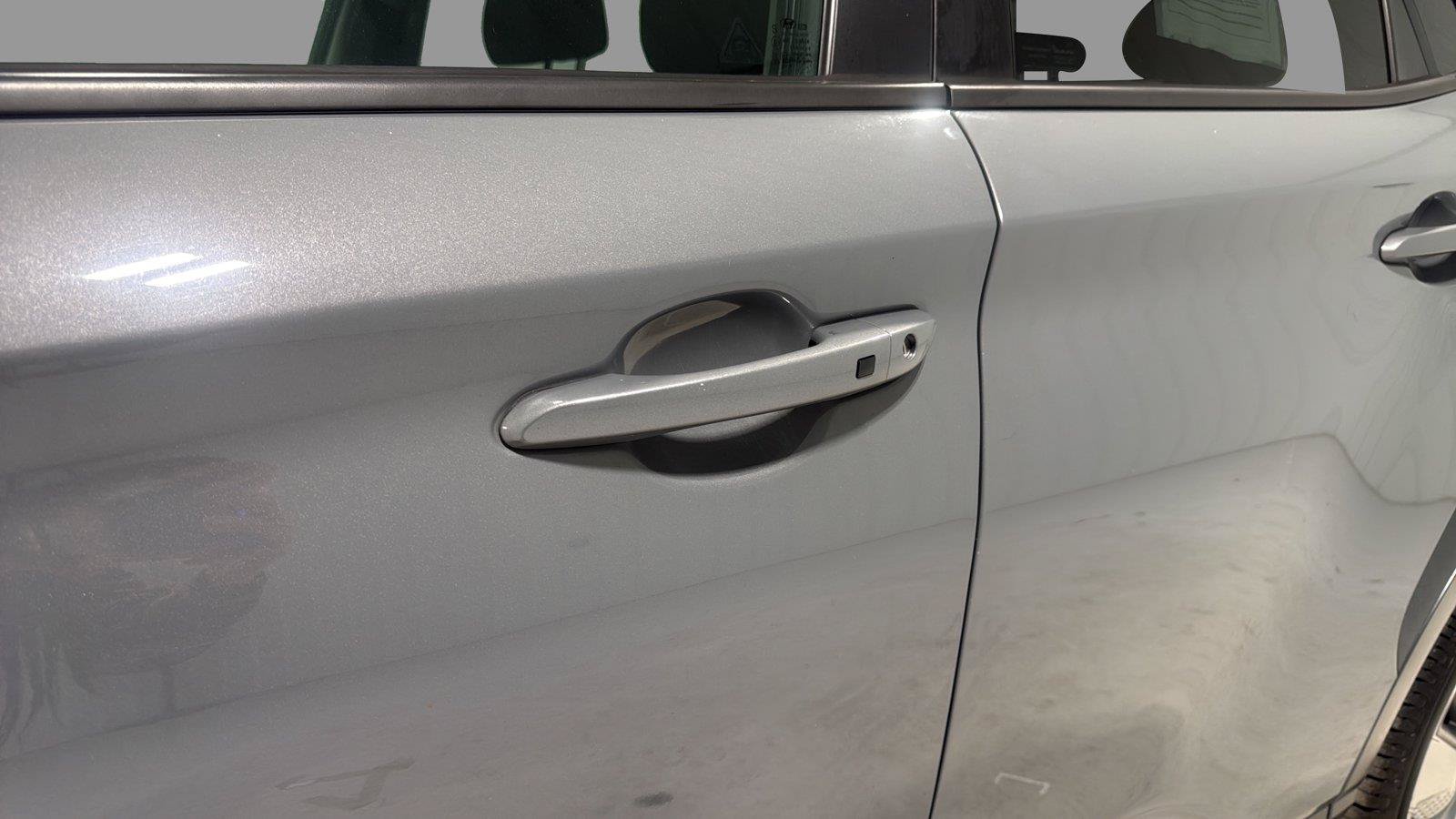Used 2021 Hyundai Kona SEL FWD image 32