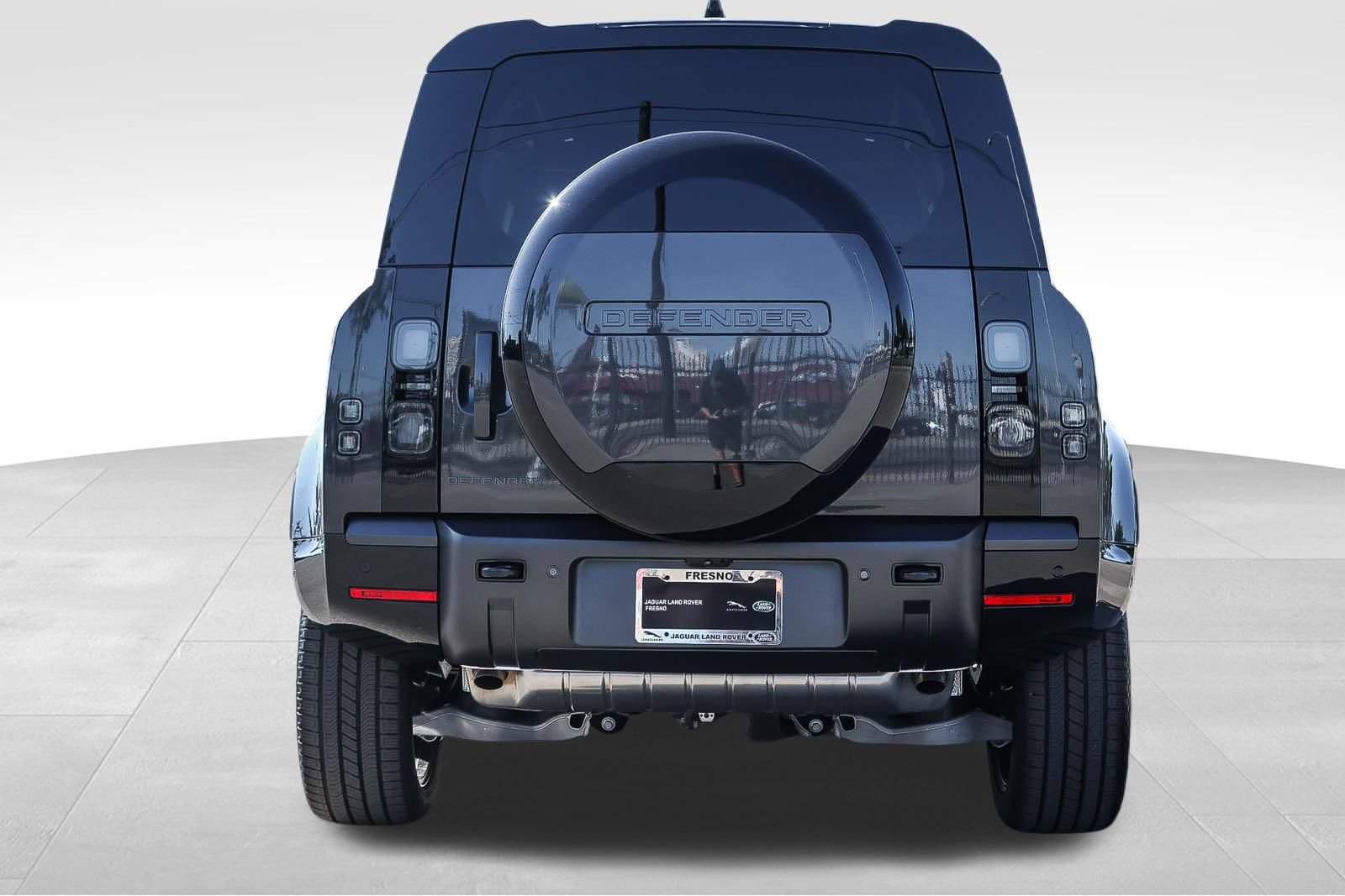 New 2026 Land Rover Defender 110 X-Dynamic SE AWD/4WD image 6