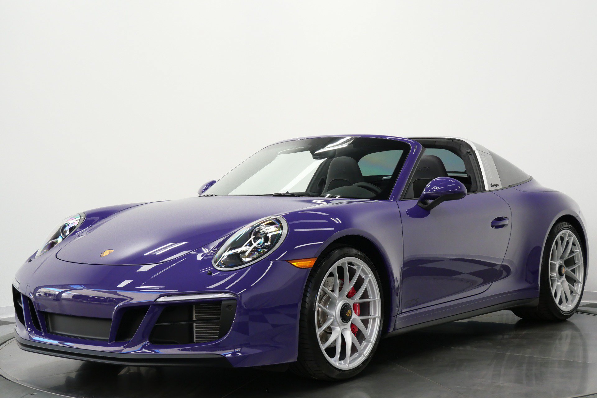 Used 2018 Porsche 911 Targa 4 GTS AWD/4WD image 5