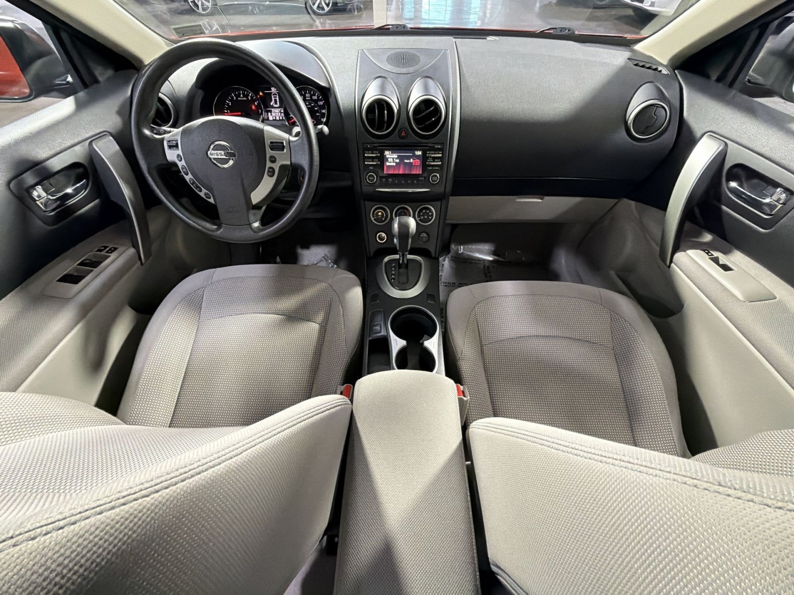 Used 2013 Nissan Rogue SV AWD/4WD image 33