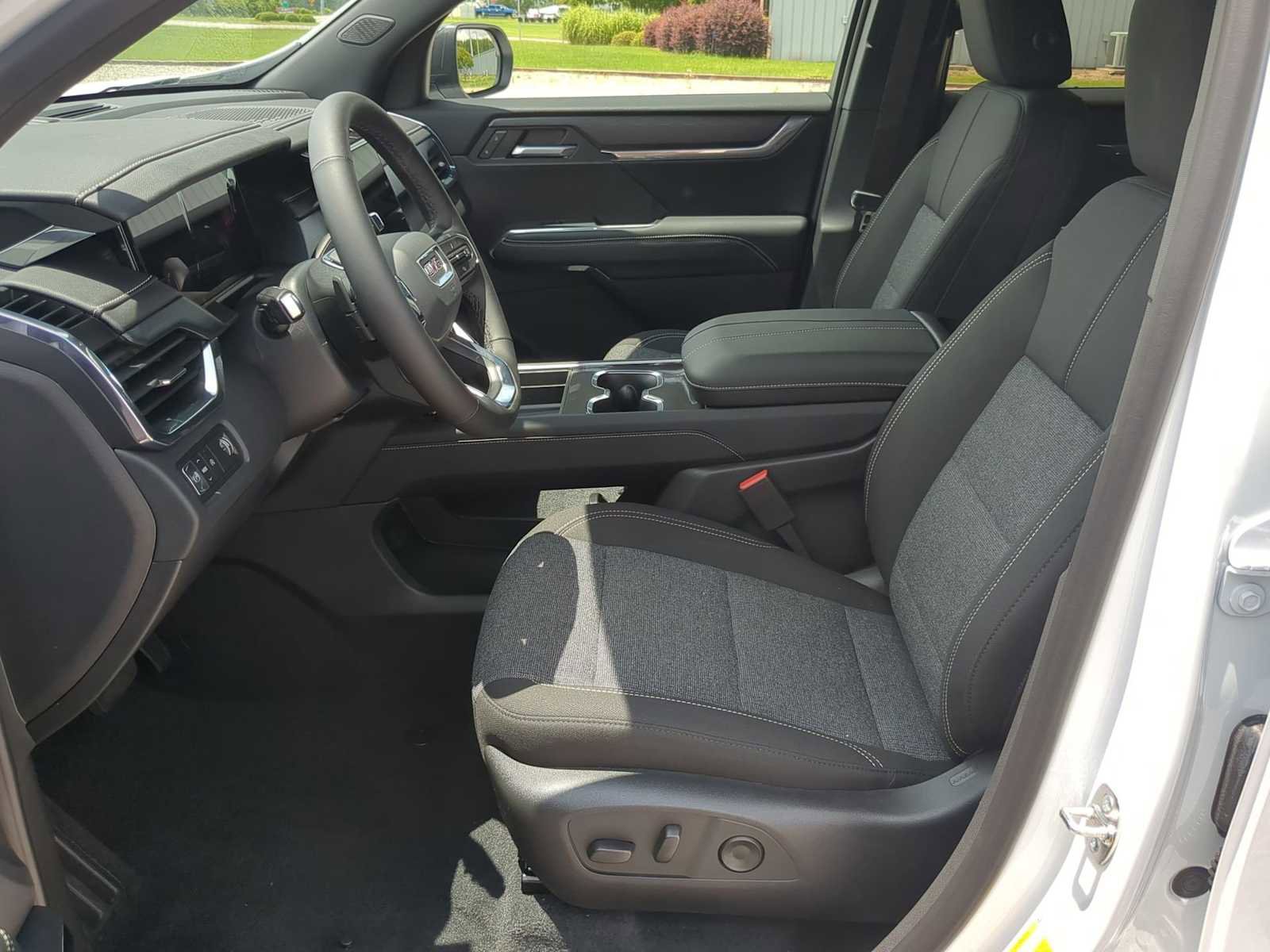 New 2025 GMC Acadia Elevation w/ Black Edition image 14
