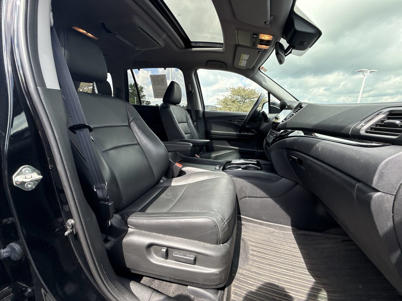 Used 2019 Honda Pilot Touring image 27