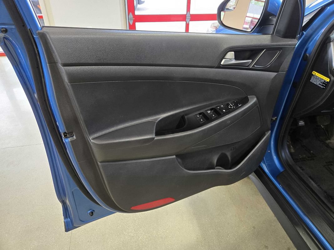 Used 2018 Hyundai Tucson SE AWD/4WD image 10
