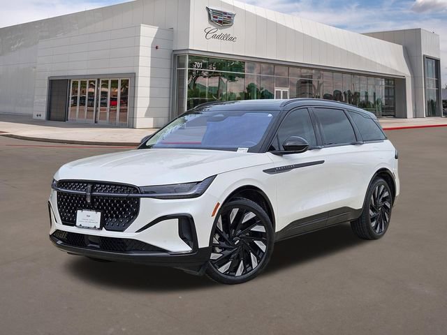 Used 2026 Lincoln Nautilus Reserve image 1