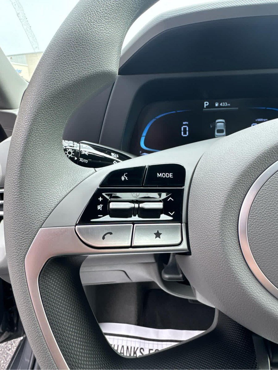 New 2026 Hyundai Elantra SE FWD image 27