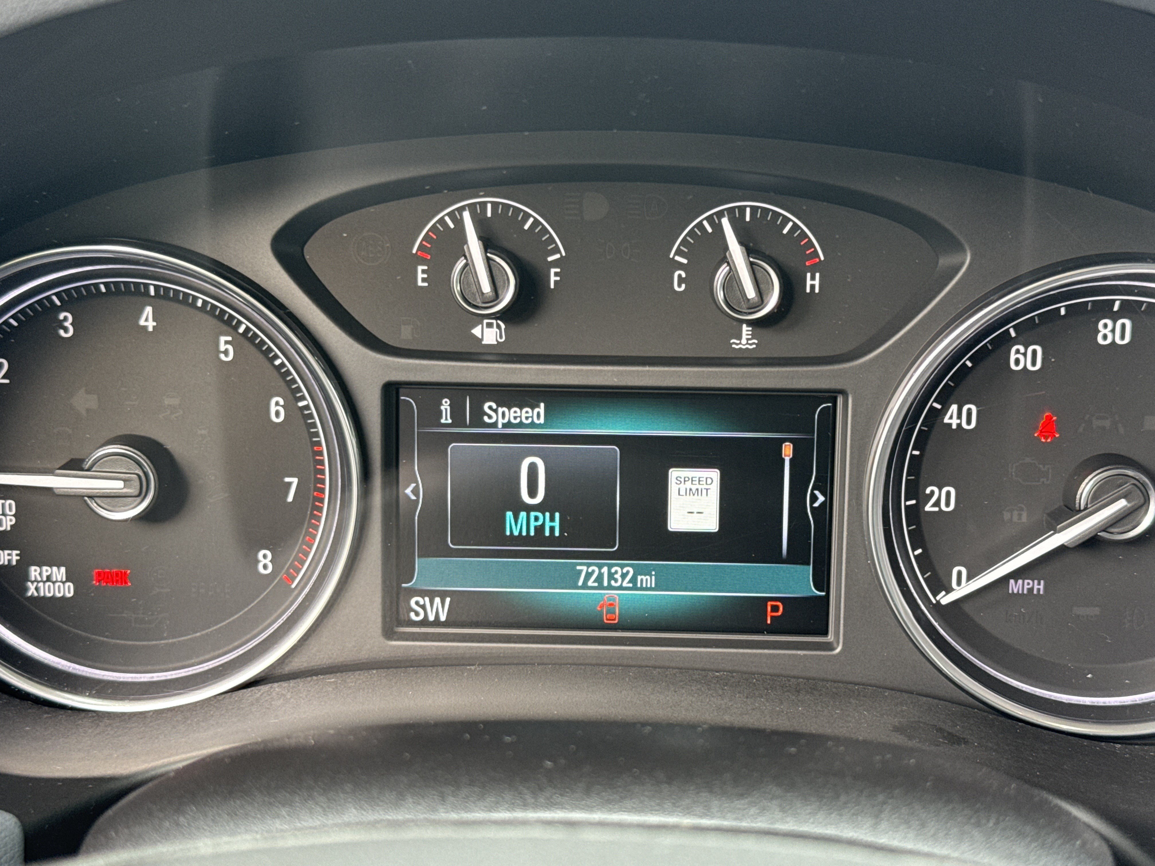 Used 2018 Buick Enclave Premium w/ Experience Buick Package FWD image 21