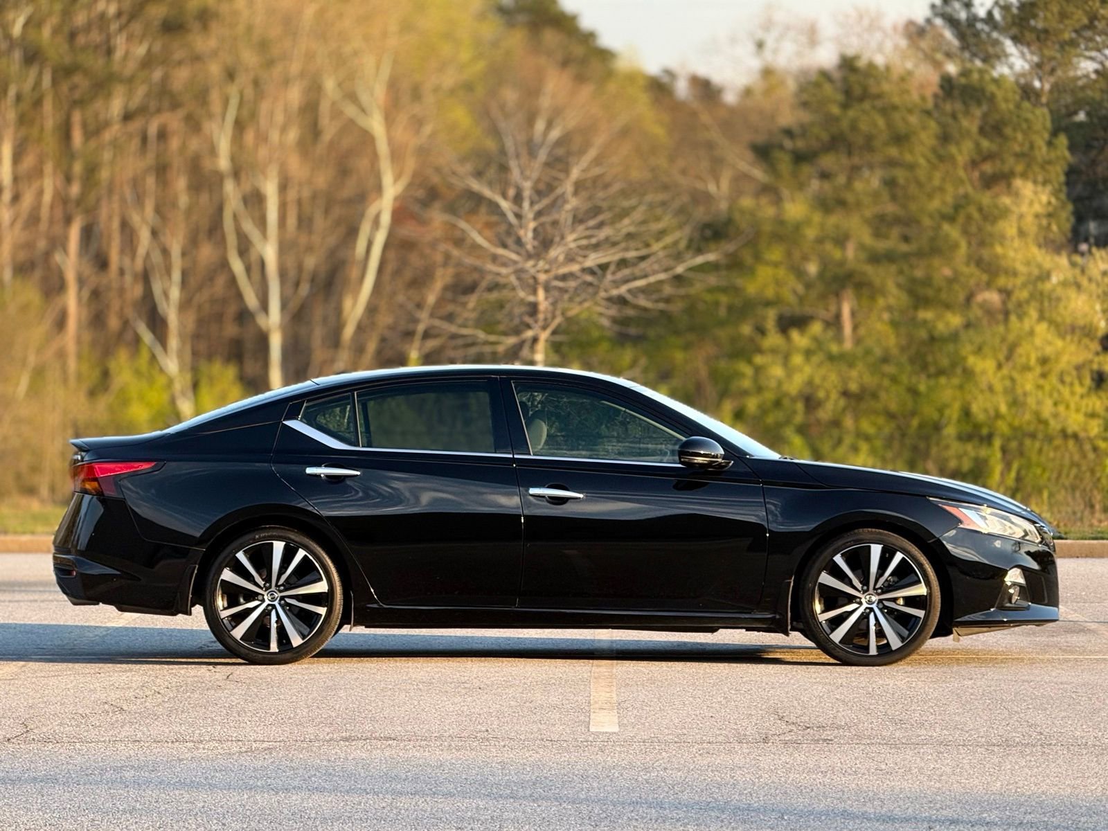 Used 2019 Nissan Altima 2.5 Platinum image 11