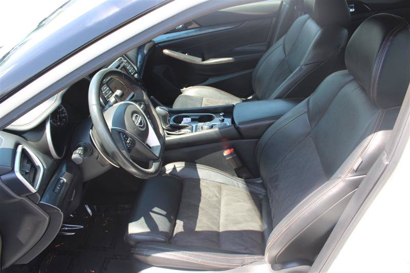 Used 2023 Nissan Maxima SR w/ Sport Mat Group FWD image 12