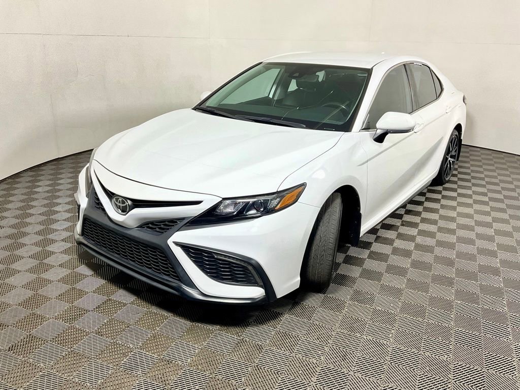 Used 2023 Toyota Camry SE FWD image 10