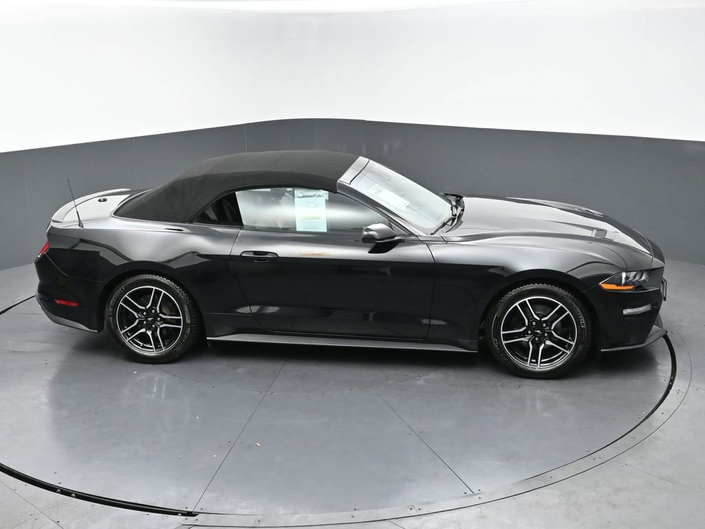 Used 2022 Ford Mustang Premium image 37