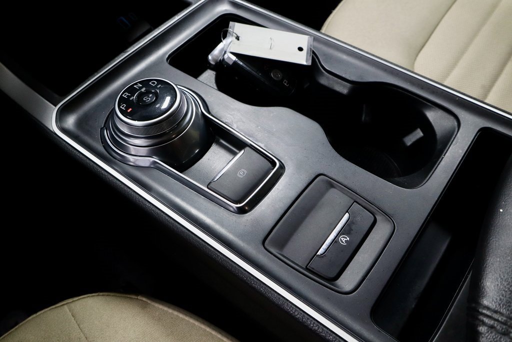 Certified 2022 Ford Edge SE image 33