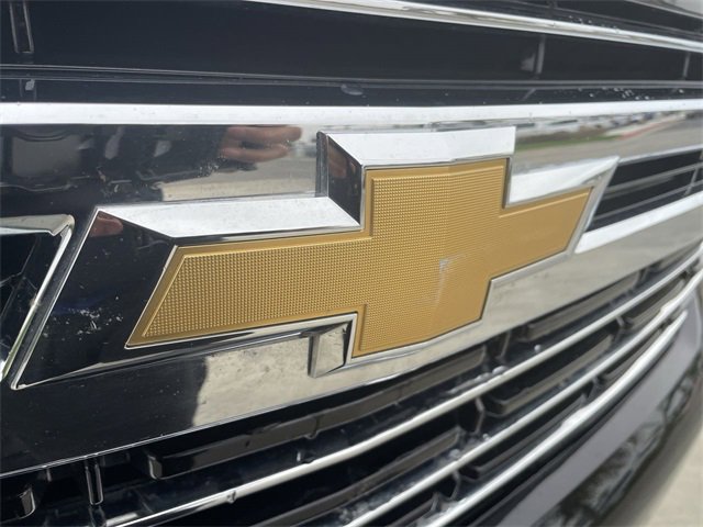 Used 2023 Chevrolet Suburban LT image 30