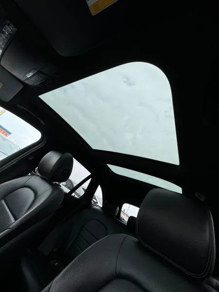 Used 2019 Mercedes-Benz GLC 300 4MATIC image 27