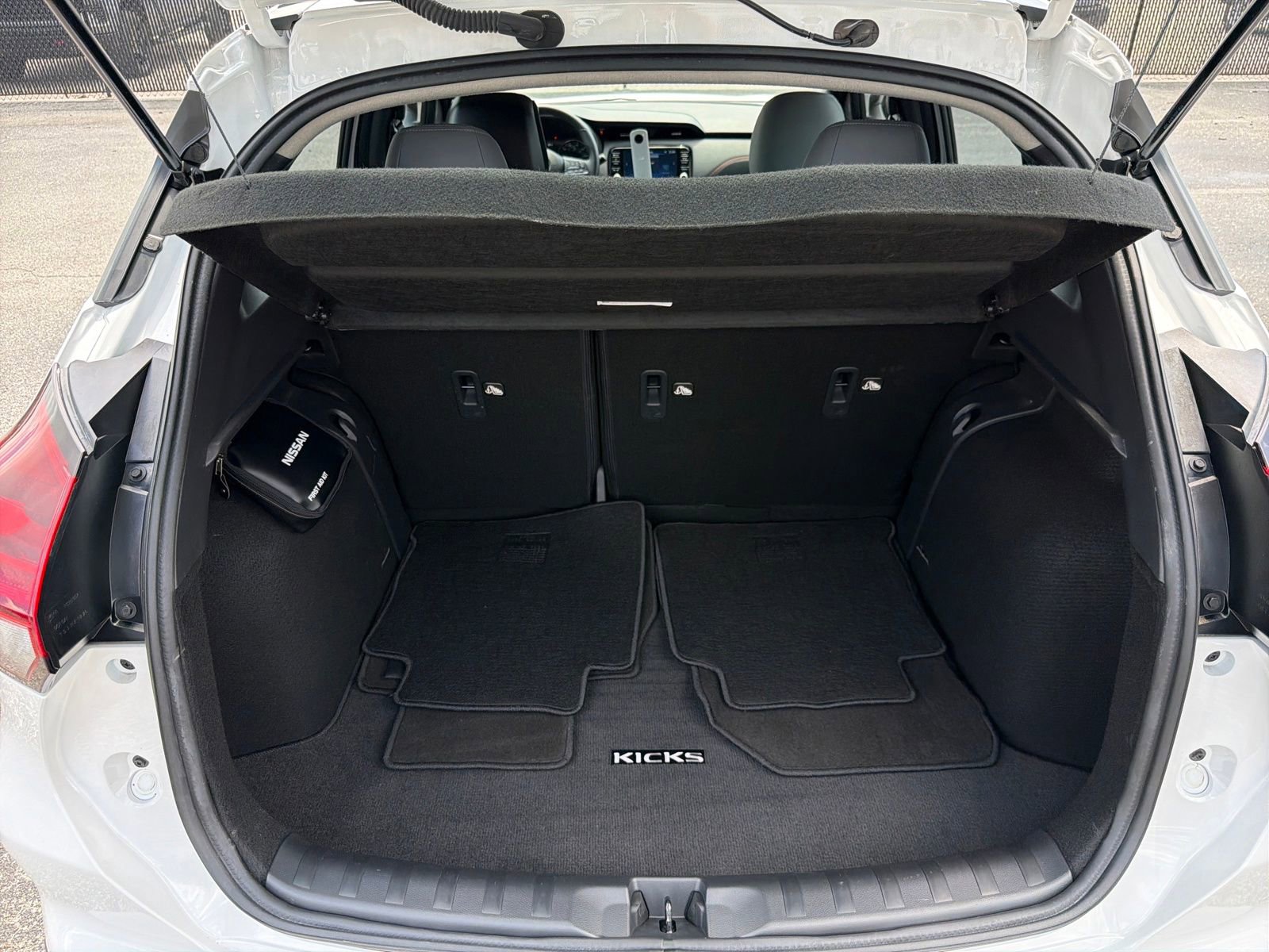 Certified 2024 Nissan Kicks SR w/ SR Premium Package image 23