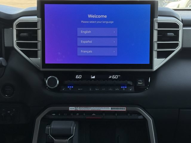 Used 2025 Toyota Tundra Limited AWD/4WD image 18
