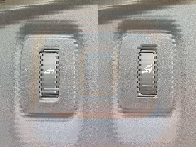 Used 2020 Nissan Pathfinder SL image 9