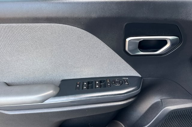 Certified 2025 Kia K4 EX FWD image 13