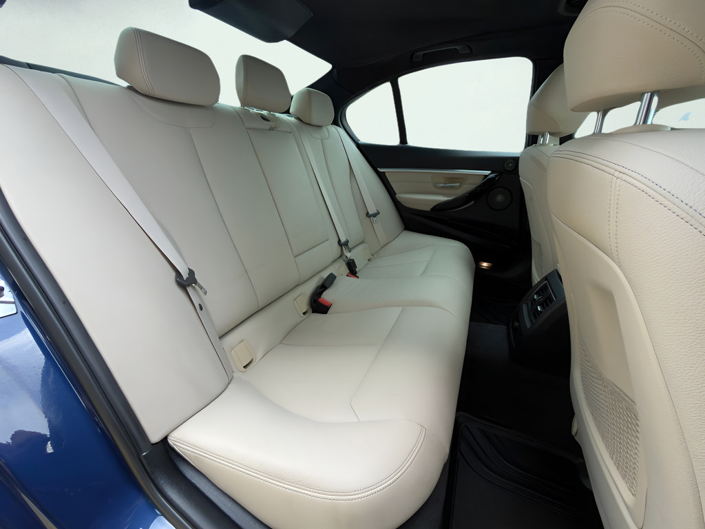 Used 2018 BMW 340i Sedan RWD image 50