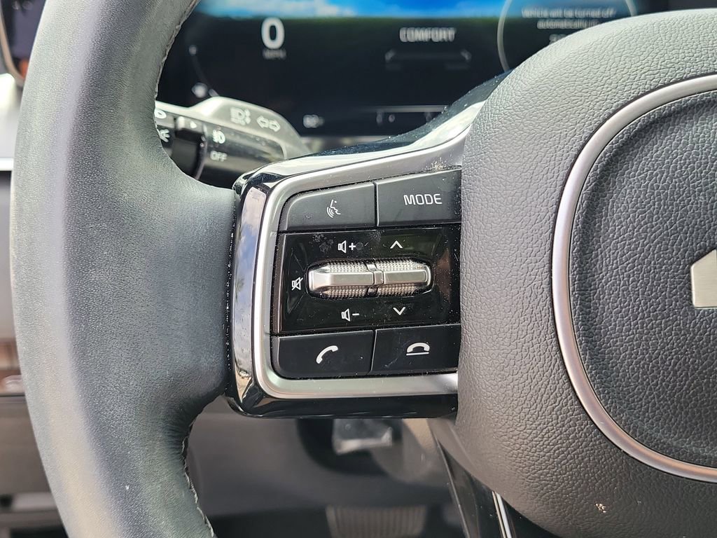 Used 2023 Kia Sorento SX image 25