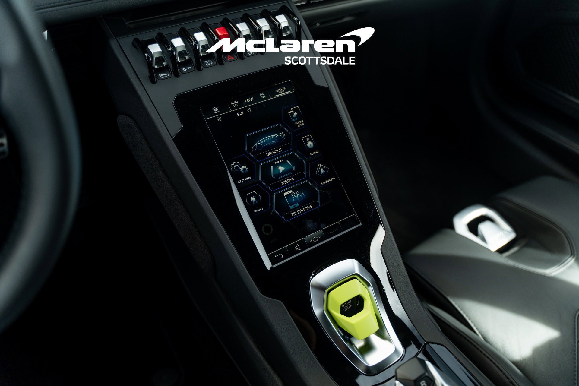 Used 2022 Lamborghini Huracan EVO image 29