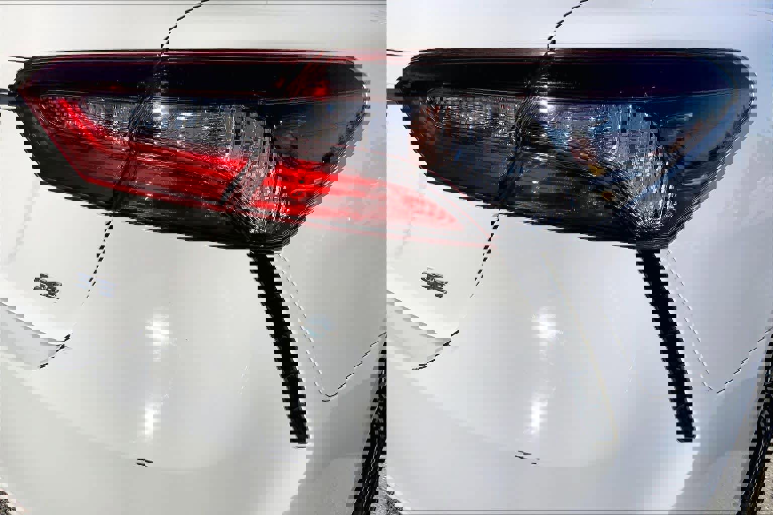 Used 2023 Toyota Camry SE image 29