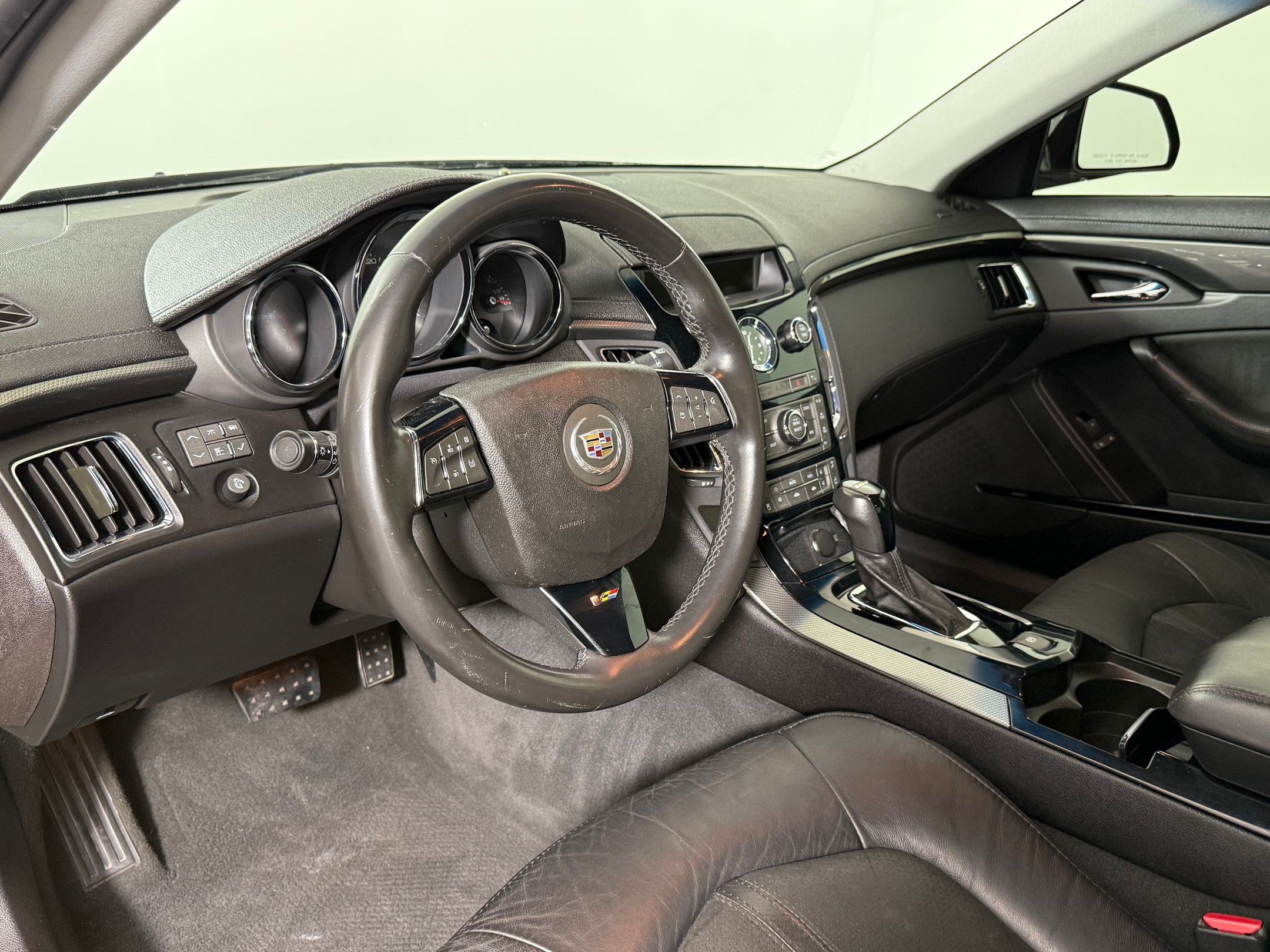 Used 2009 Cadillac CTS V RWD image 4