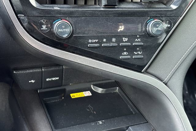 Used 2022 Toyota Camry SE image 22