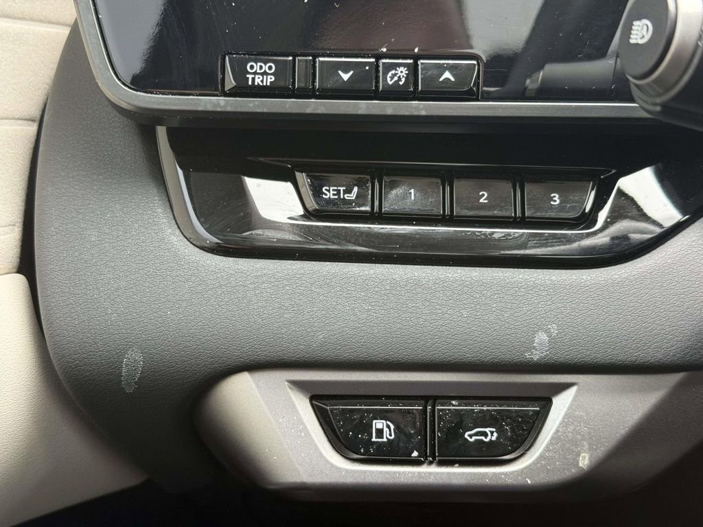 Used 2025 Lexus RX 450h AWD w/ Convenience Package image 22