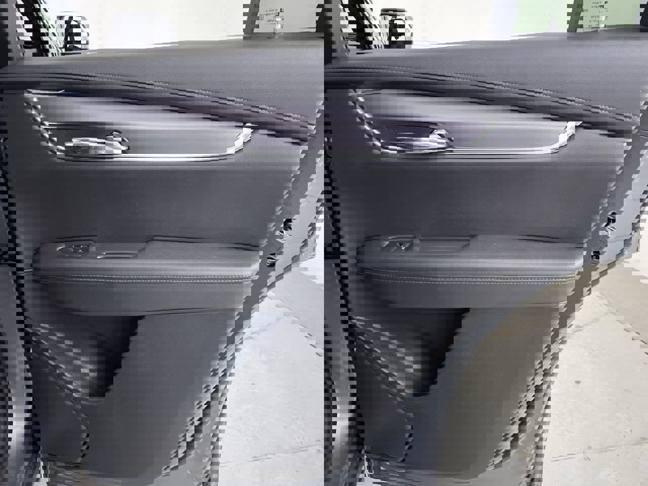 Used 2021 Cadillac XT6 Luxury AWD/4WD image 23