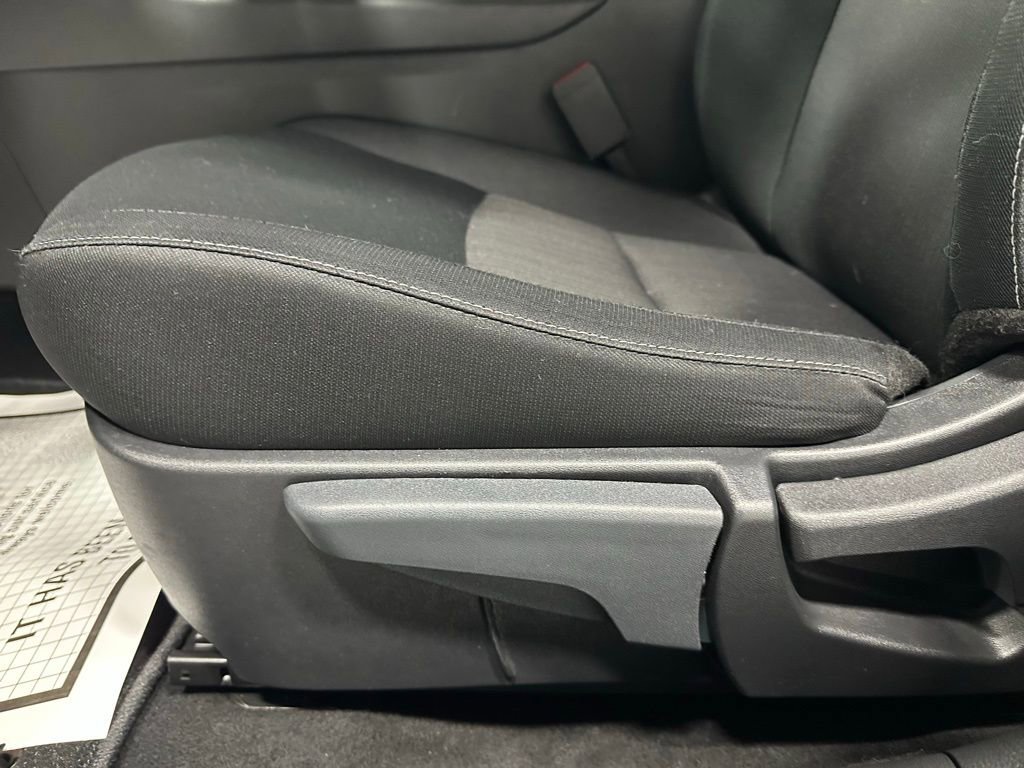 Used 2025 Nissan Sentra SV FWD image 12