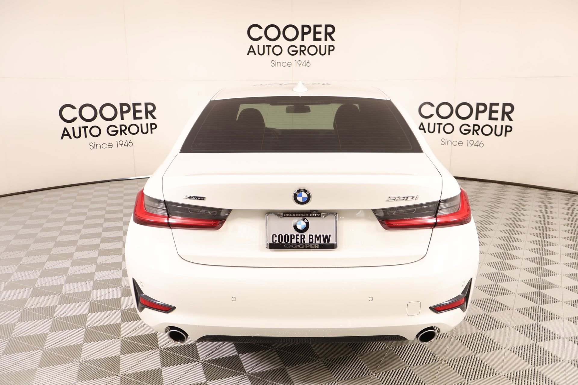 Used 2020 BMW 330i xDrive Sedan w/ Driving Assistance Package AWD/4WD image 23